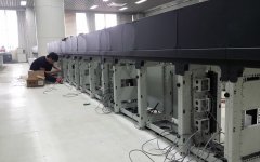 為什么操作臺(tái)必須具備線纜管理系統(tǒng)？